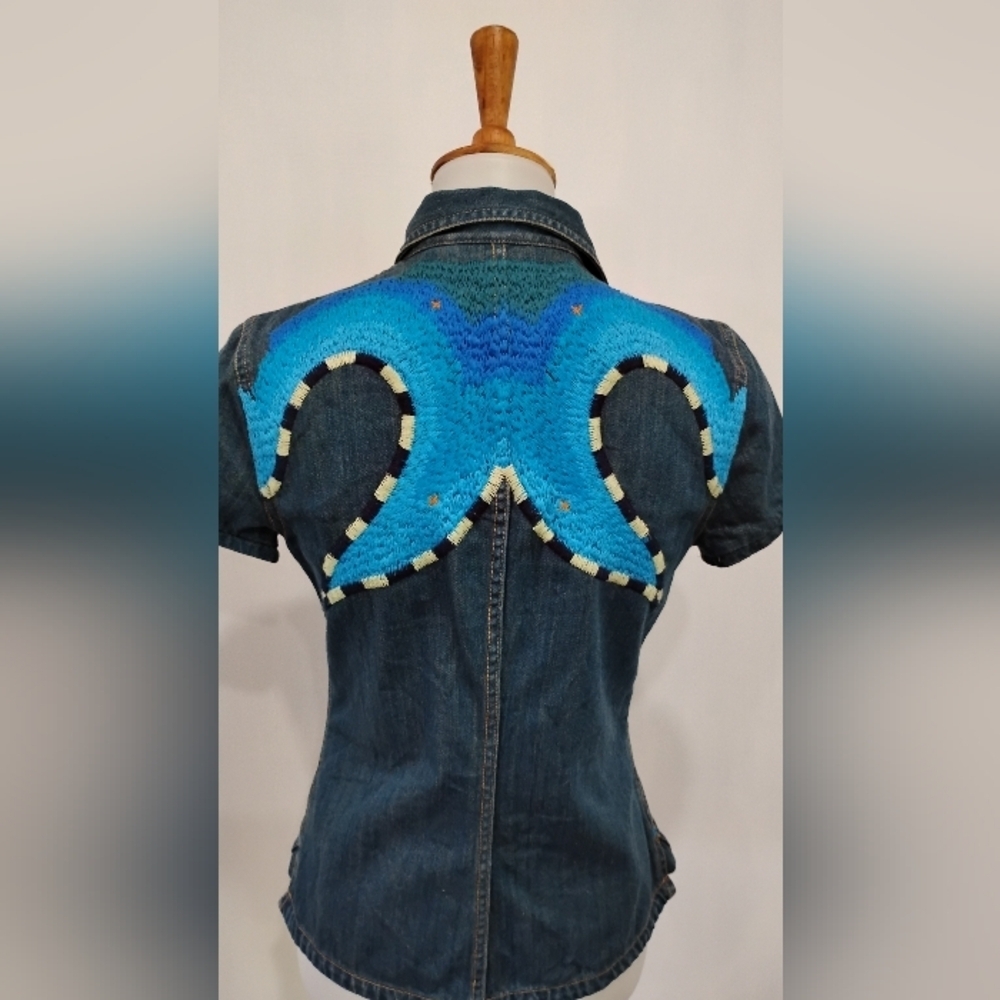 SPECIAL EMBROIDERED DENIM FESTIVAL BLOUSE - Picture 11 of 13